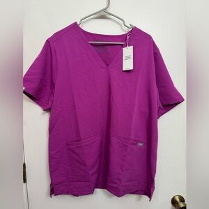 Figs Bright Fuschia Women’s Casma 3 Pocket Scrub Top Size 2XL NWT FLAW